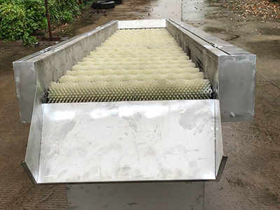 新款土豆干洗機（長3950cm.寬940cm高1250cm）