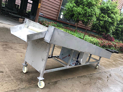 新款土豆干洗機（長3950cm.寬940cm高1250cm）